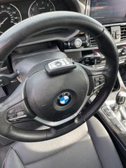 2017 BMW X3 sDrive28i - Interior Steering Wheel With Keys Image